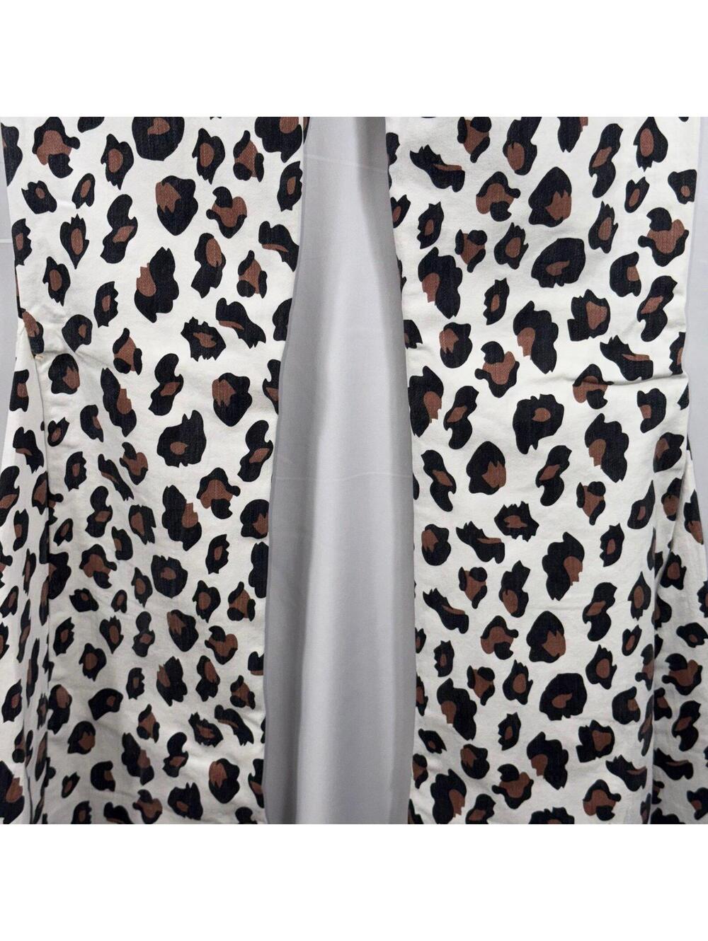 Saints & Hearts Leopard Print Flare Jeans Women’s Size Medium - Picture 8 of 9